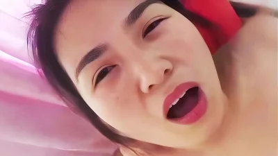 丰乳肥臀的熟女人妻性欲极强连射两发也不满足